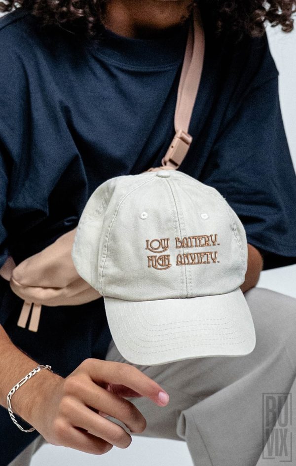 Șapcă brodată Low Battery High Anxiety – model urban vintage unisex, 2, ruvix.ro