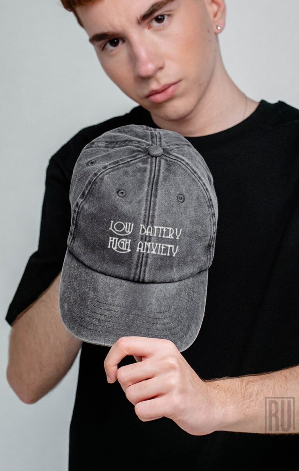 Șapcă brodată Low Battery High Anxiety – model urban vintage unisex, 3, ruvix.ro