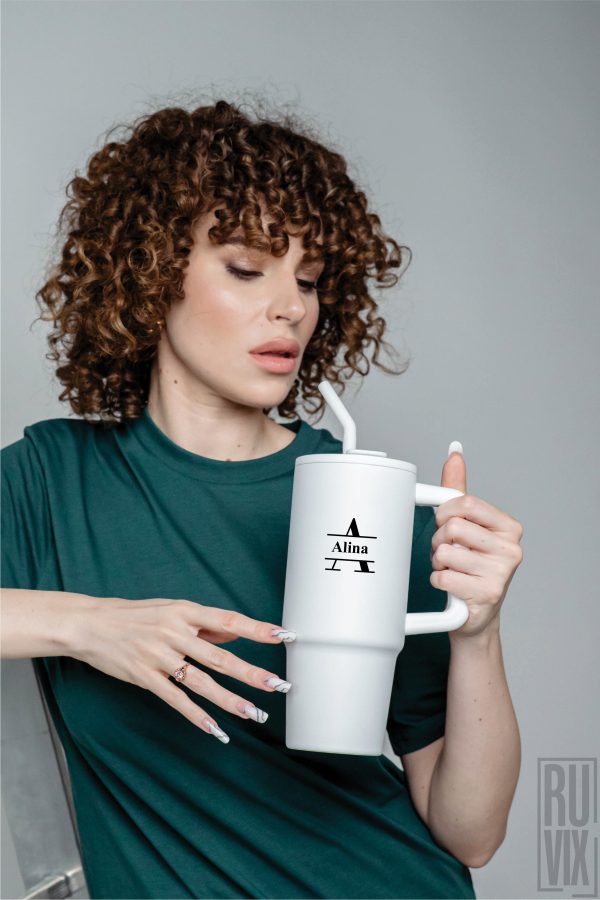 Căni și Termosuri, Nume cu inițiala - Cana termo premium, din inox reciclat 900ml – tumbler eco, ruvix.ro