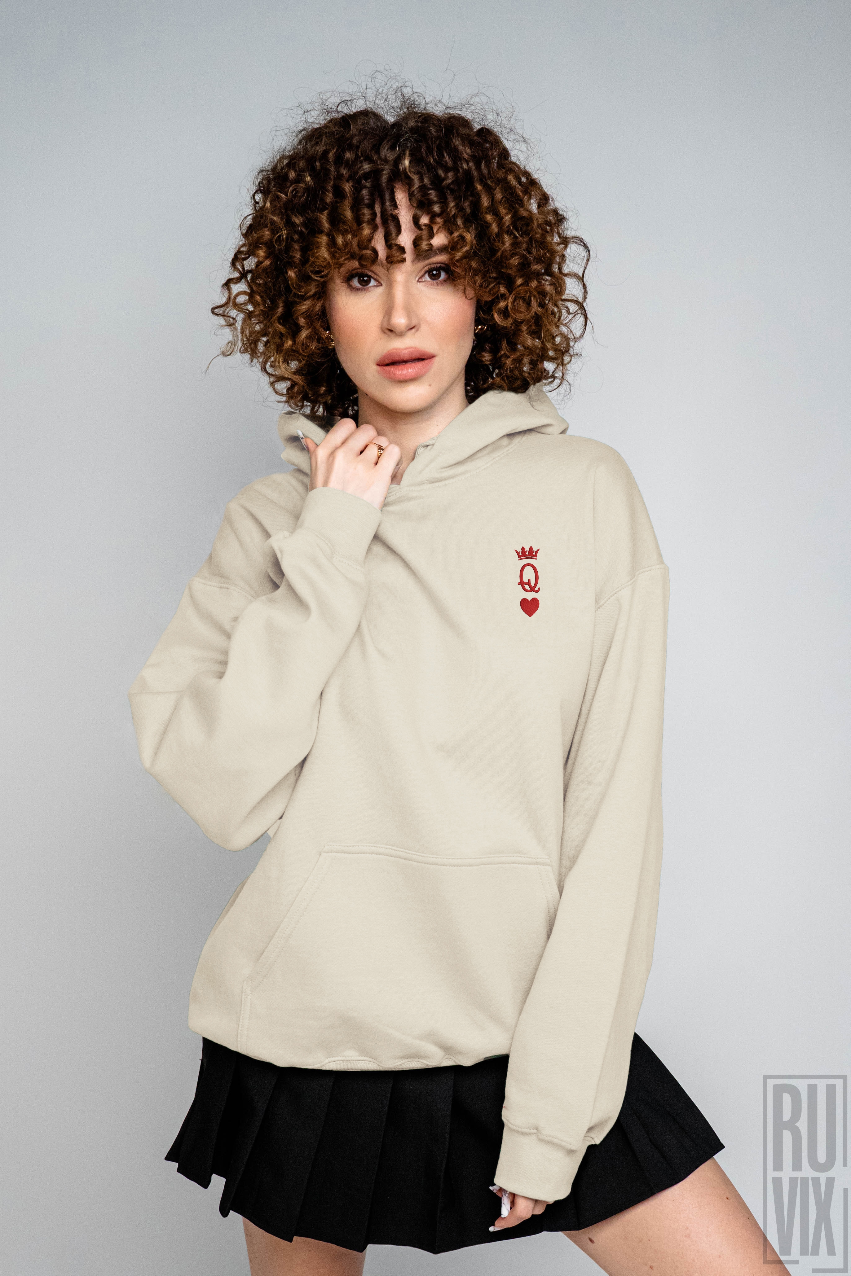 Hanorace pentru cupluri, Hanorac brodat Queen, ruvix.ro