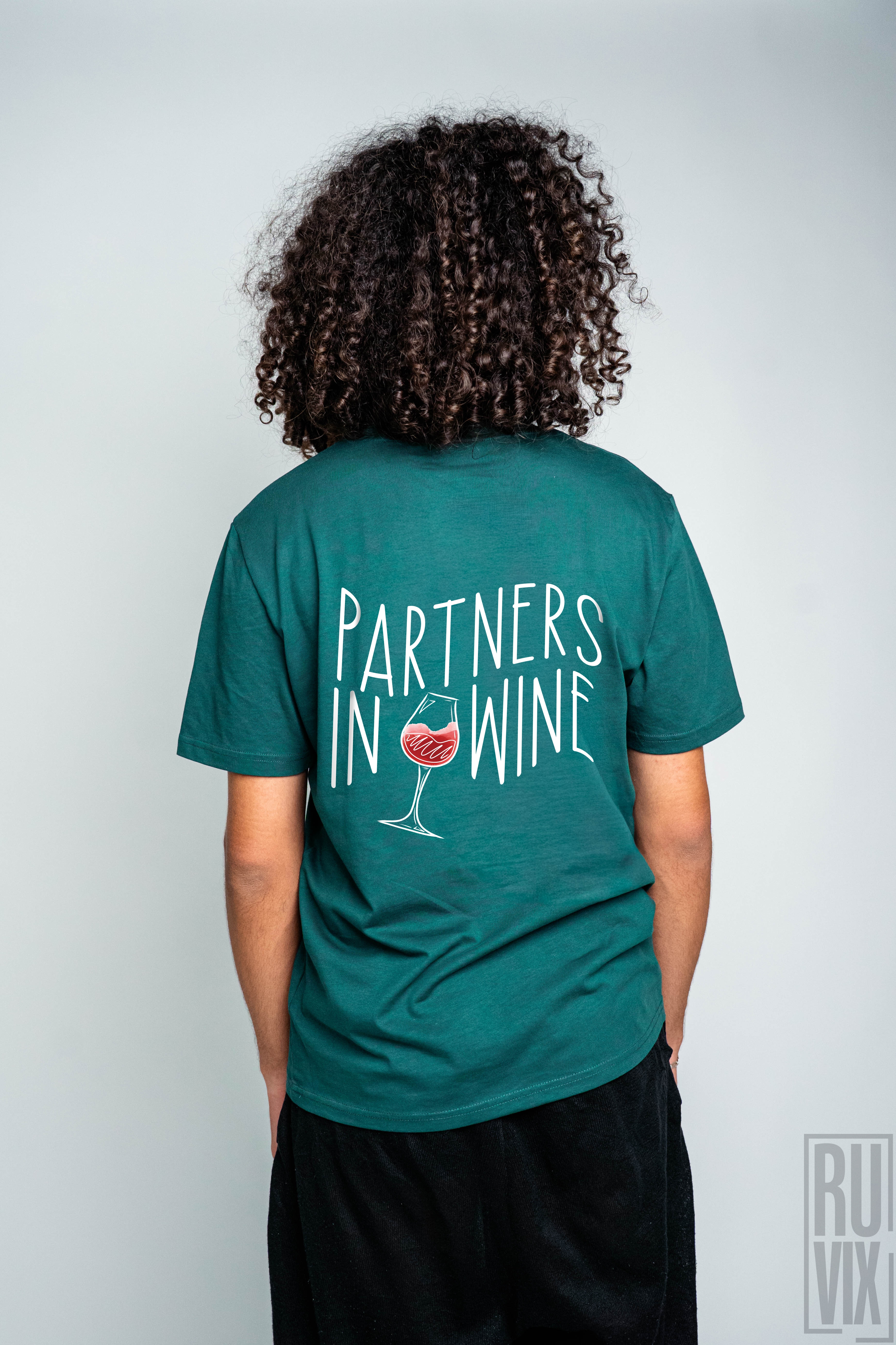 Tricouri pentru Cupluri, Partners in Wine - Tricou 100% bumbac organic, ruvix.ro