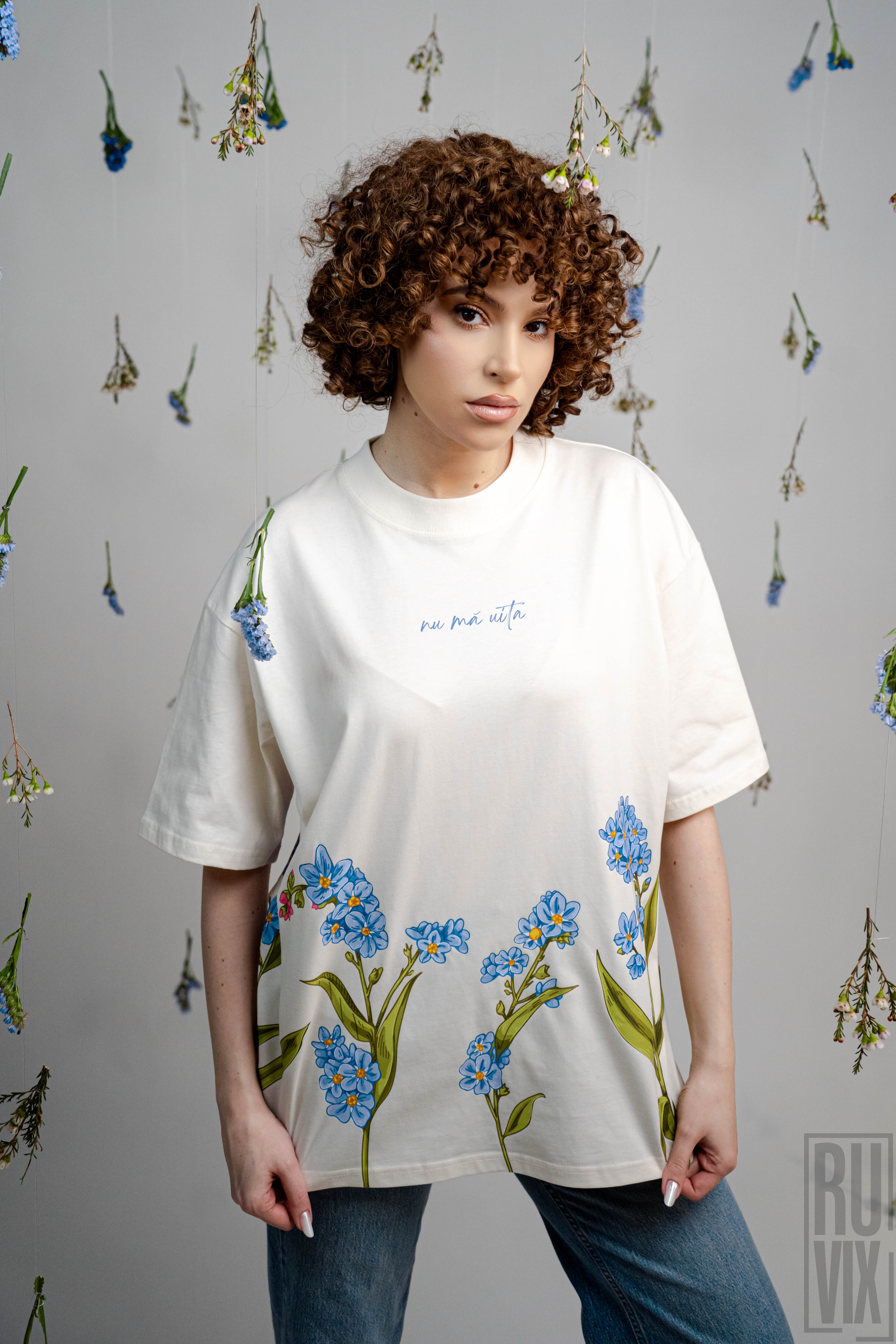 Mărțișor și Ziua Femeii, Tricou Oversized Crem Nu Mă Uita, ruvix.ro