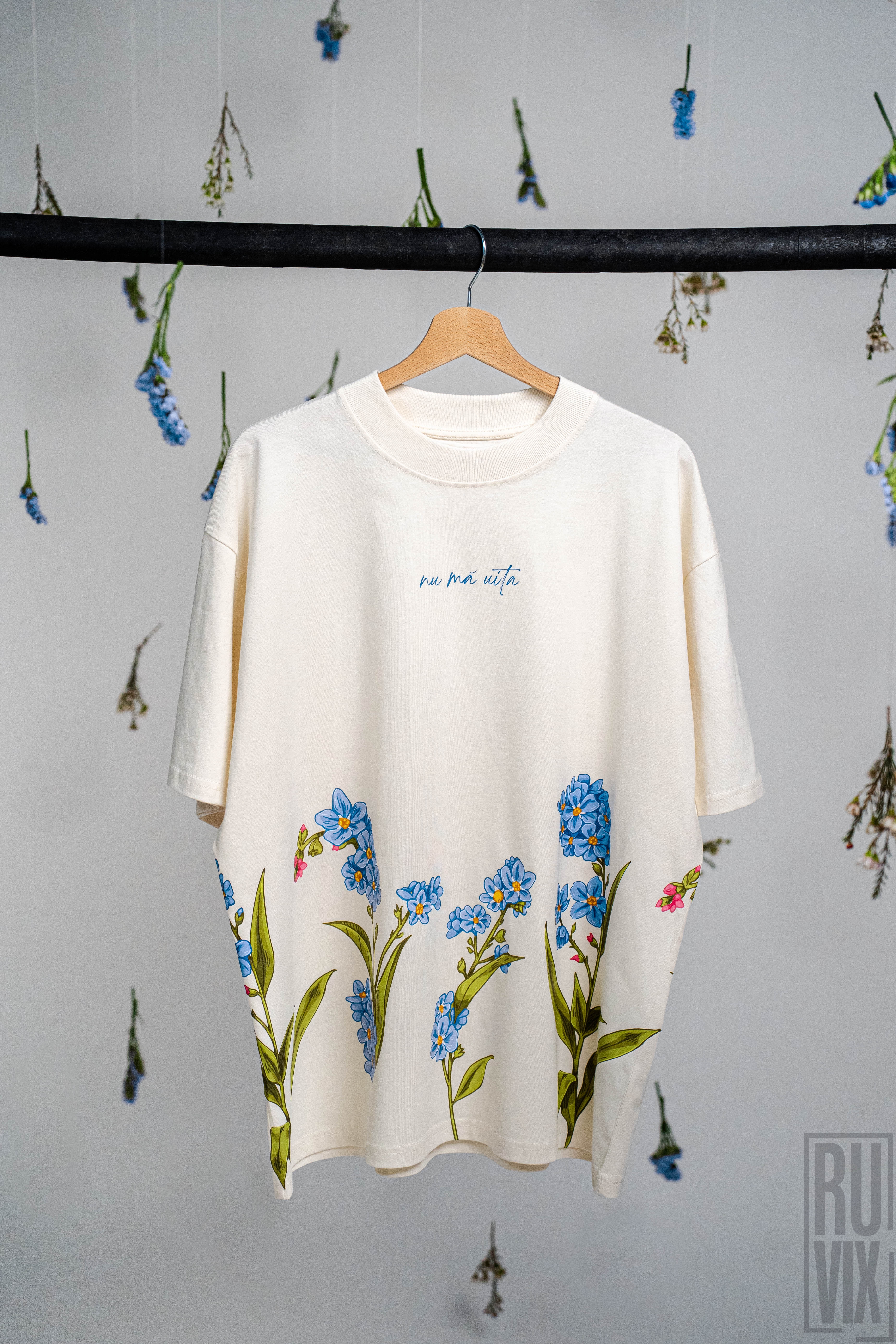 Mărțișor și Ziua Femeii, Tricou Oversized Crem Nu Mă Uita, ruvix.ro