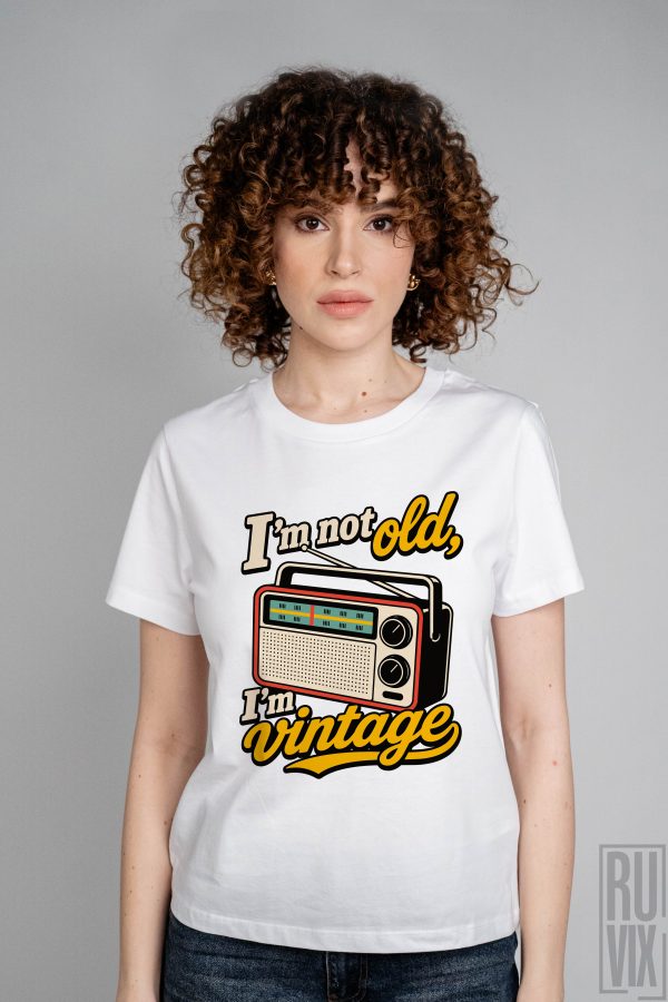 Tricouri cu Zodii, Tricou Aniversar Unisex "I'm not old, I'm vintage", ruvix.ro