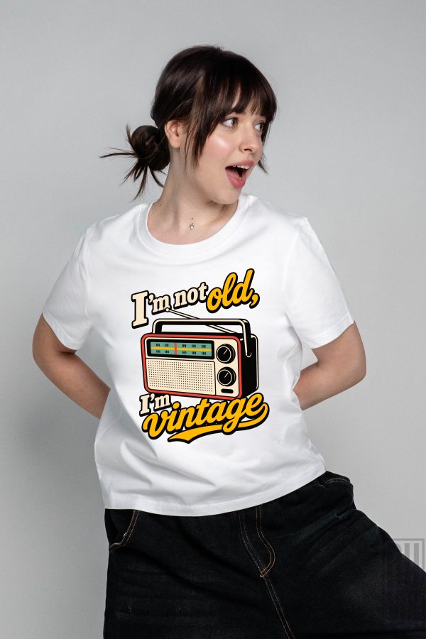 Tricouri cu Zodii, Tricou Aniversar Unisex "I'm not old, I'm vintage", ruvix.ro