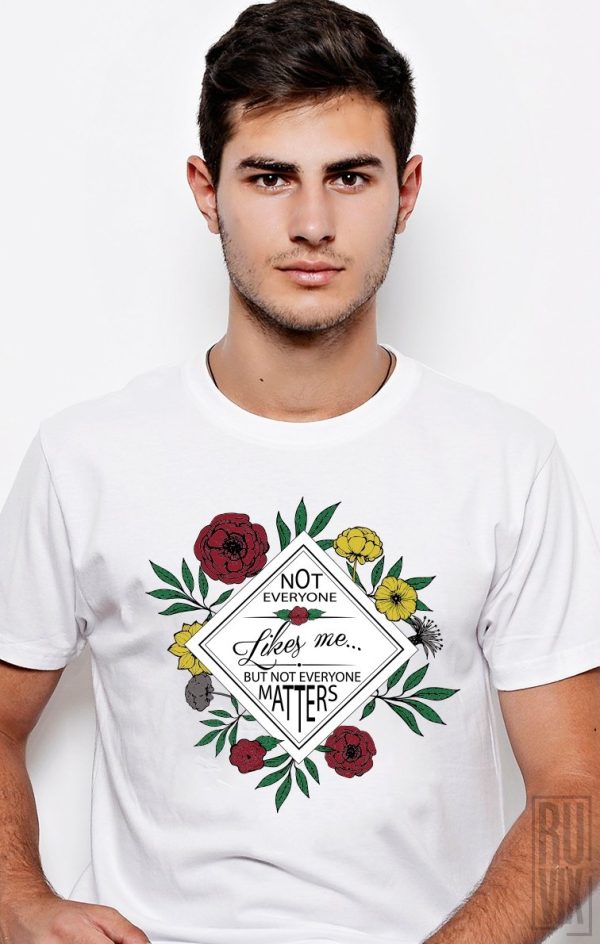 Tricouri cu Mesaje, Tricou Everyone Likes Me, ruvix.ro
