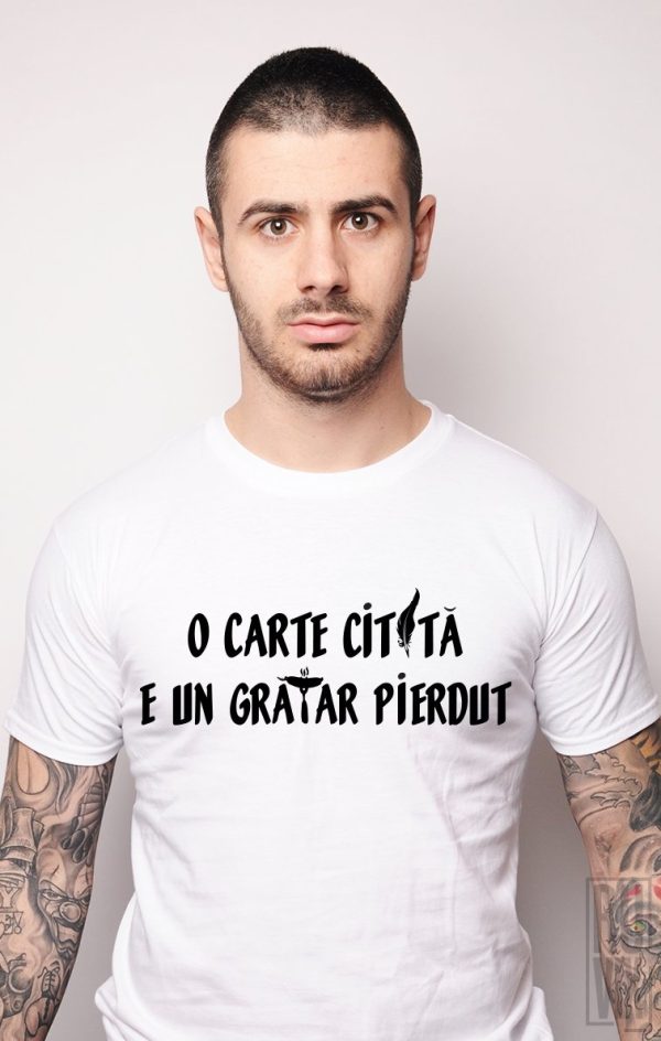 Tricouri cu Mesaje, Tricou O Carte Citită, ruvix.ro